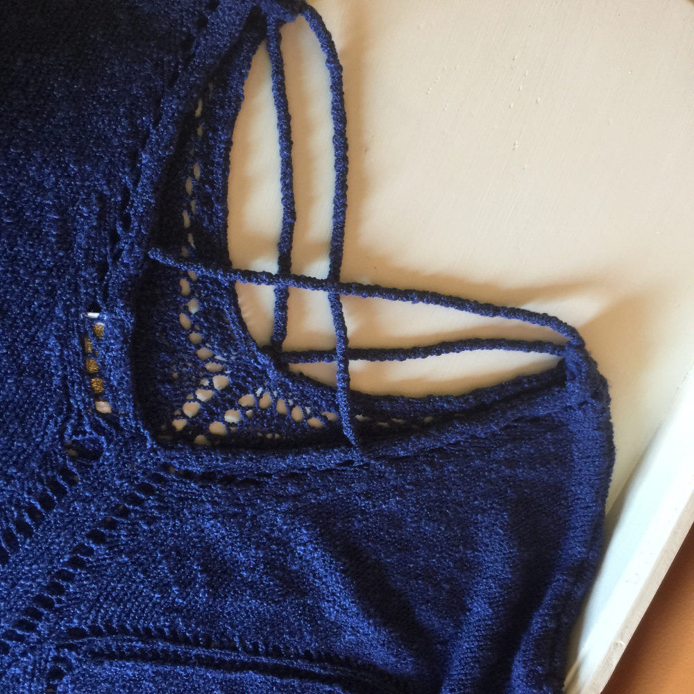 Evereve -  navy sweater, straps, split open back - Picture 2 of 5